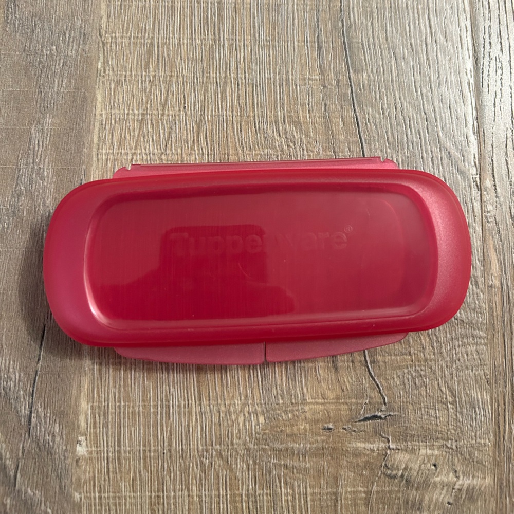 Tupperware Pink Glasses Case